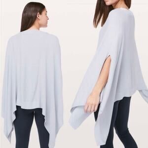 Lululemon Forward Flow Cape Poncho Scraf Silver Fox/A. White Sweater Fabric